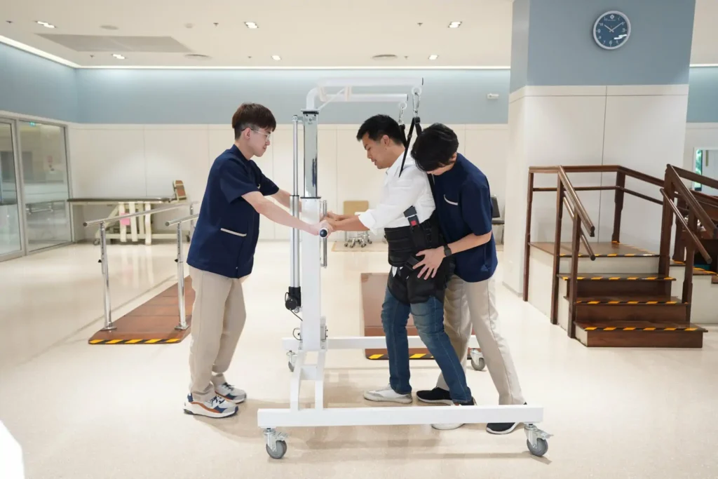 โรคหลอดเลือดสมอง หรือ โรคสโตรก Stroke เกิดจากภาวะสมองขาดเลือด ส่งผลให้เนื้อเยื่อสมองถูกทำลาย