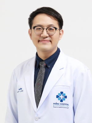 นพ.ลิขิต กำธรวิจิตรกุล (อายุรแพทย์โรคหัวใจและหลอดเลือด)