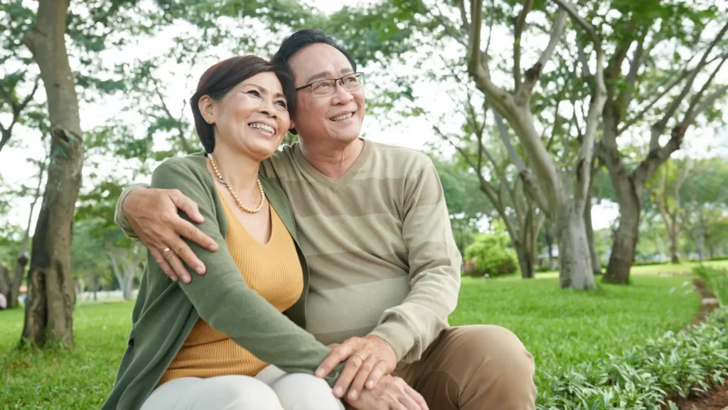 องค์ประกอบหลักของคุณภาพชีวิต ได้แก่ ความมั่งคั่ง การจ้างงาน สิ่งแวดล้อม สุขภาพจิต สุขภาพ การศึกษา การพักผ่อนหย่อนใจ เวลายามว่าง การเป็นสมาชิกสังคม ความเชื่อทางศาสนา และความปลอดภัย 

ความมั่นคง 

เสรีภาพ